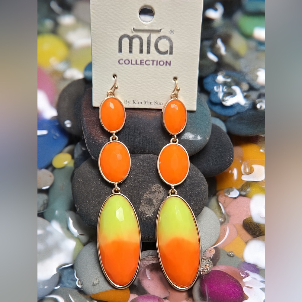 Mia Collection Earrings